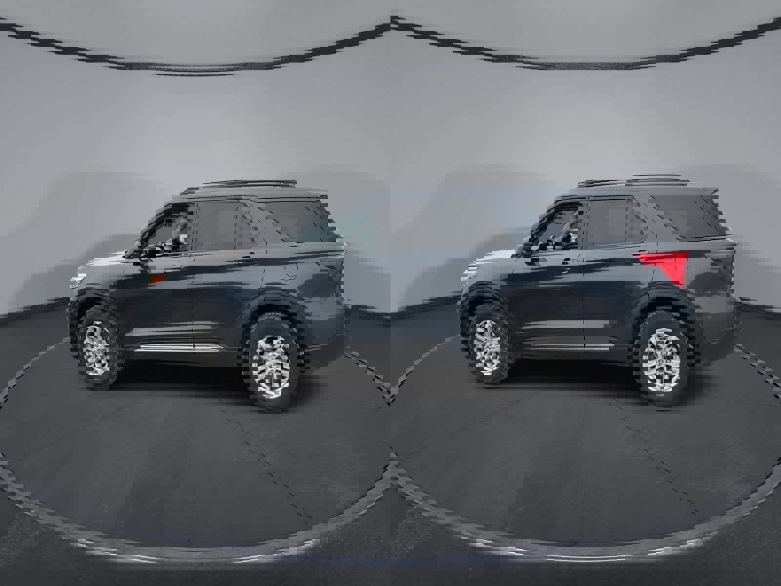 Certified 2022 Ford Explorer XLT image 5