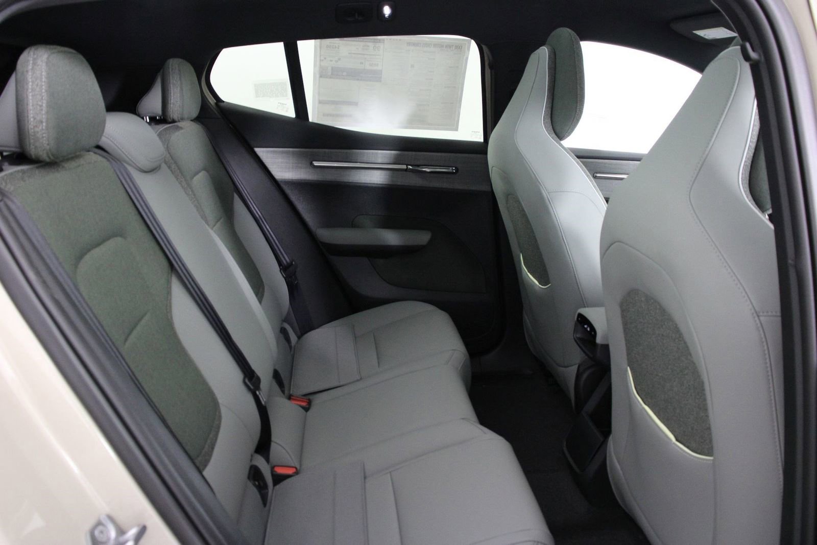 New 2026 Volvo EX30 Cross Country Ultra w/ Protection Package Premier image 11