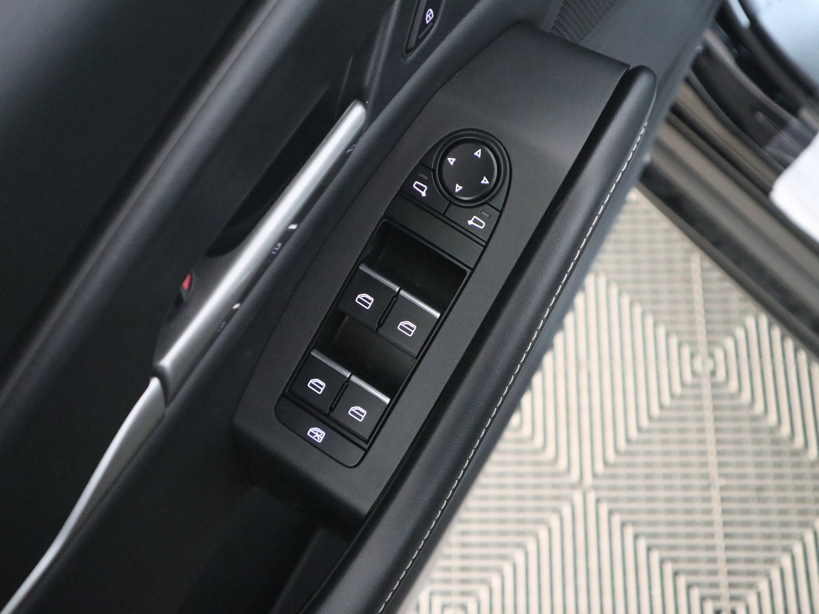 New 2026 MAZDA CX-30 AWD 2.5 S image 34