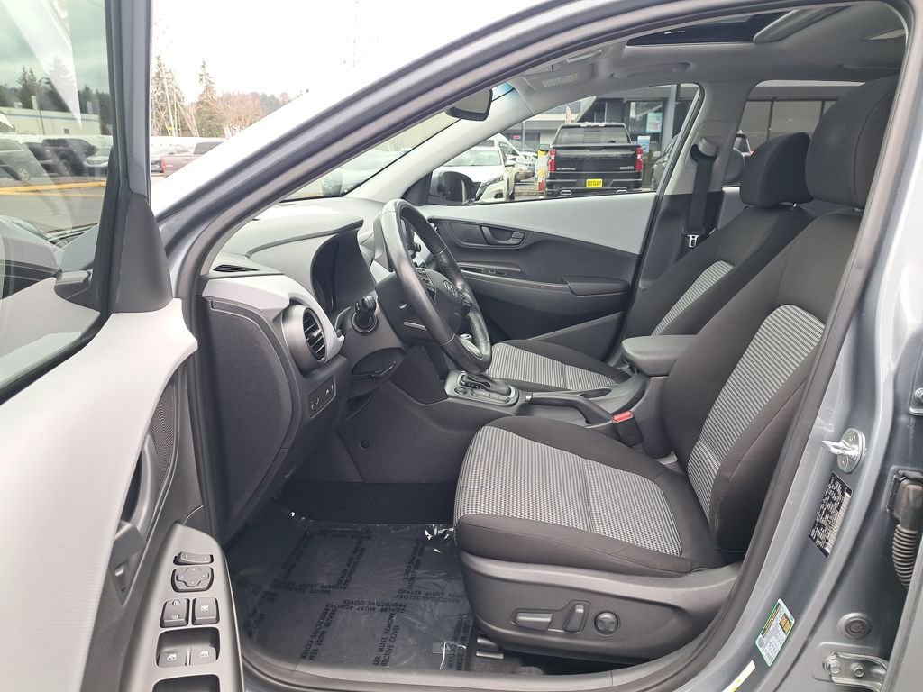 Used 2020 Hyundai Kona SEL Plus image 11