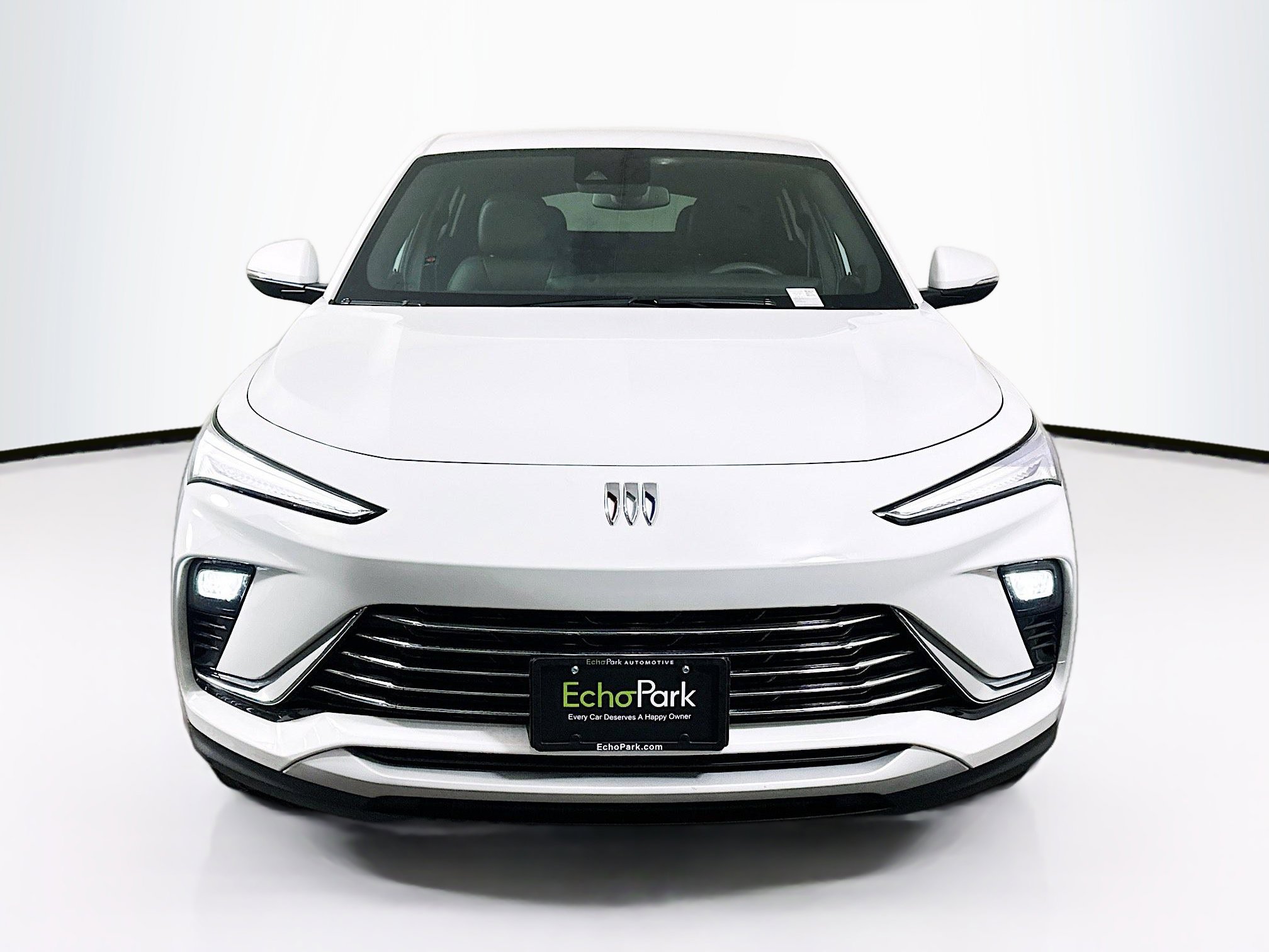 Used 2025 Buick Envista Preferred FWD image 2