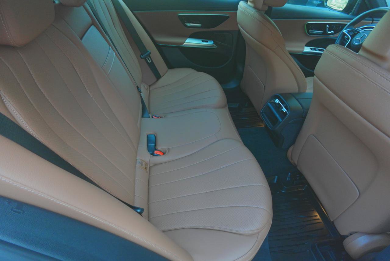 Used 2024 Mercedes-Benz E 350 4MATIC Sedan w/ Driver Assistance Package image 12