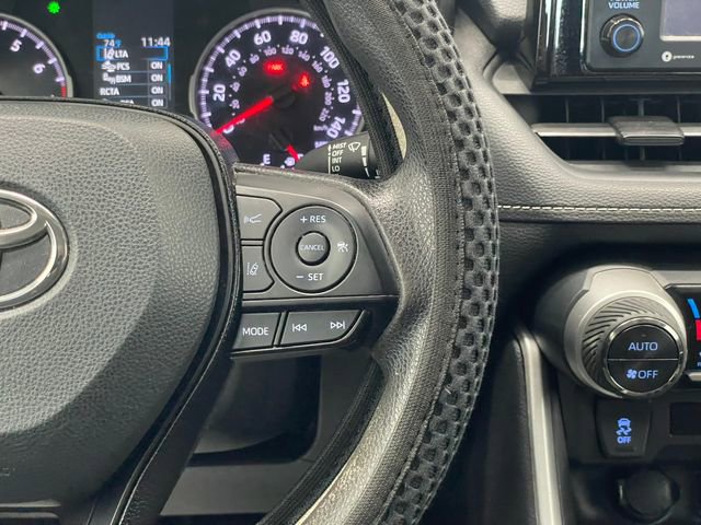Used 2021 Toyota RAV4 XLE FWD image 24