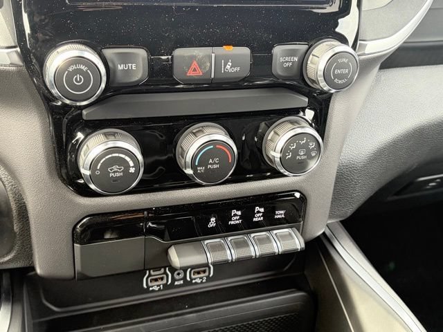 New 2026 RAM 1500 Express AWD/4WD image 21