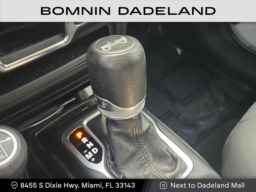 Used 2019 Jeep Wrangler Unlimited Sport image 27