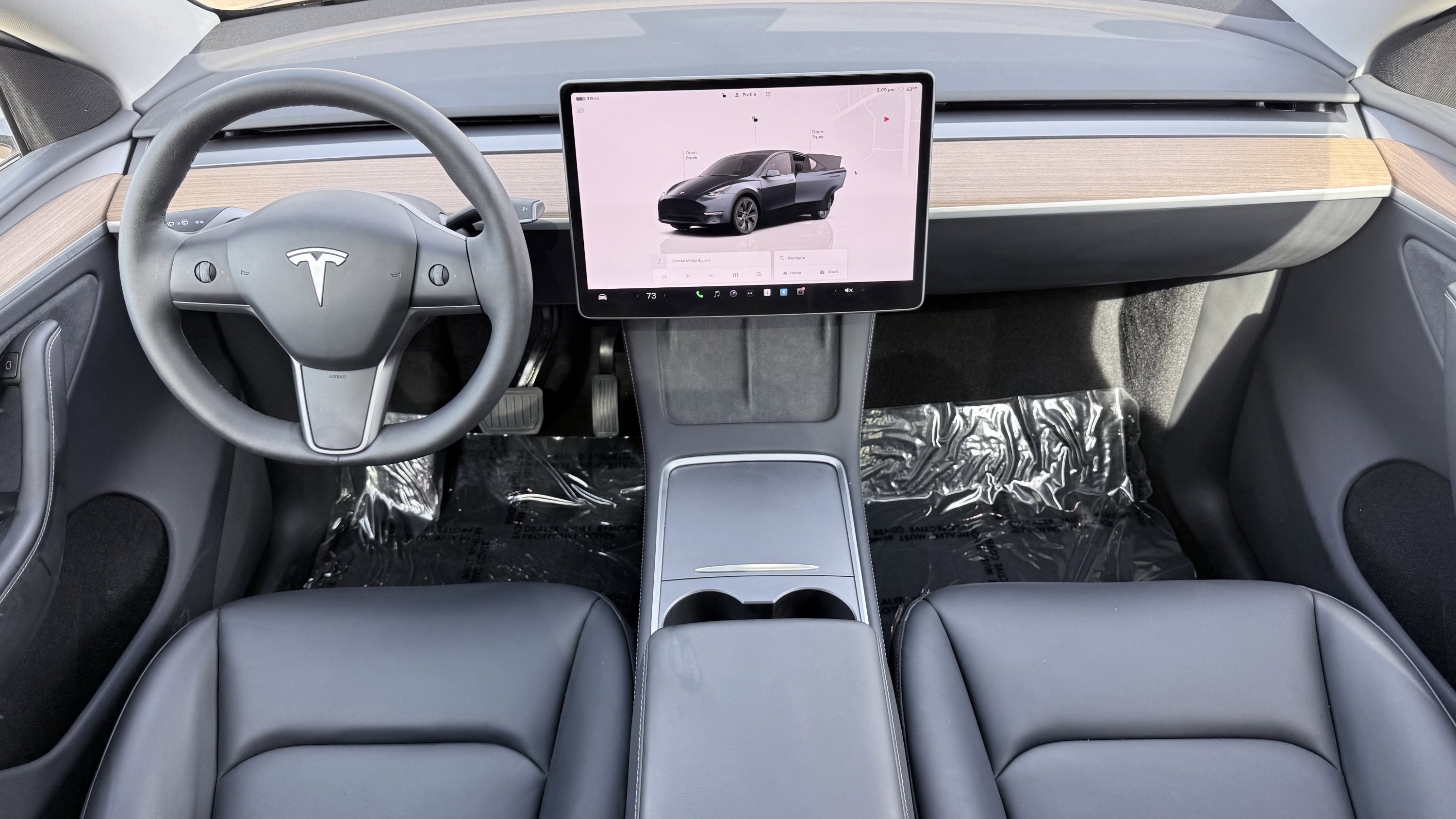 Used 2025 Tesla Model Y Long Range AWD/4WD image 46
