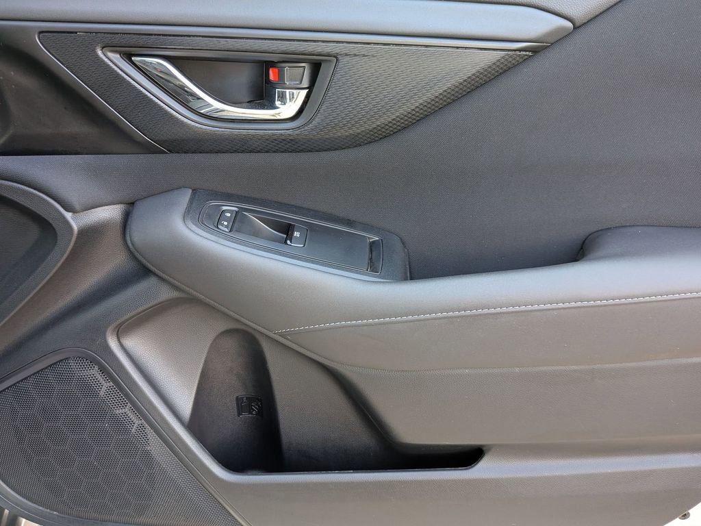 Used 2025 Subaru Outback Premium image 33