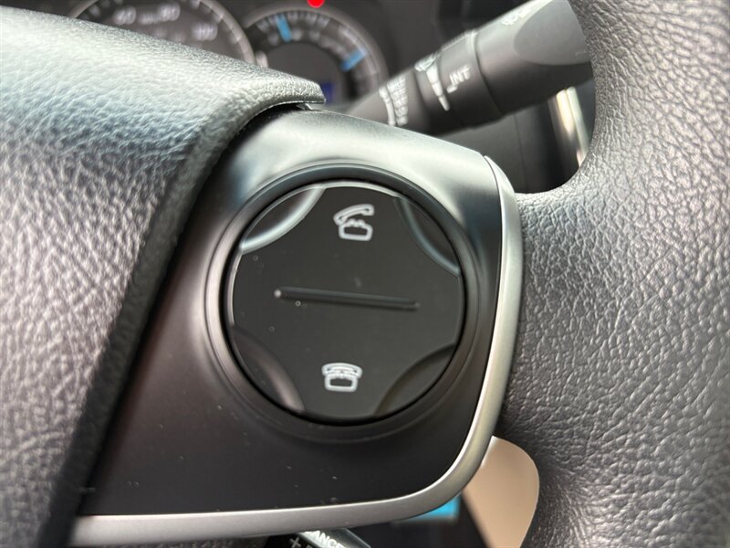Used 2013 Toyota Camry LE FWD image 21