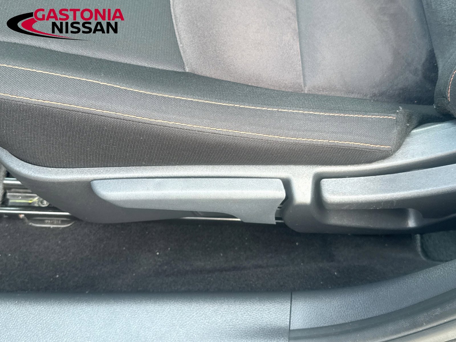 Used 2022 Nissan Sentra SR w/ Electronics Package FWD image 25