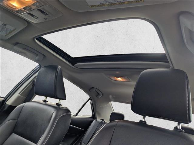 Used 2015 Toyota Corolla LE Premium image 15