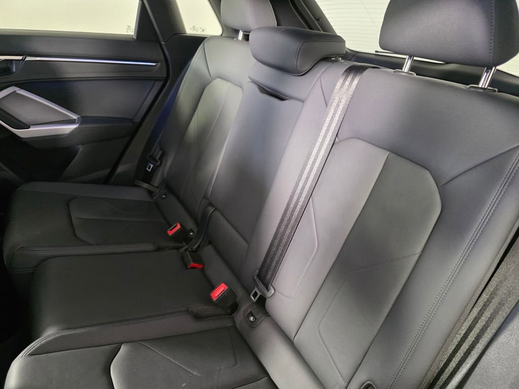 Used 2022 Audi Q3 2.0T Premium Plus w/ Premium Plus Package image 16
