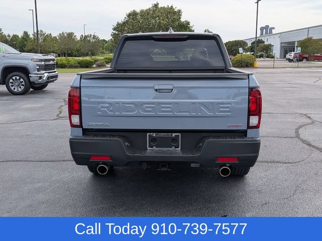 Used 2025 Honda Ridgeline Sport image 4