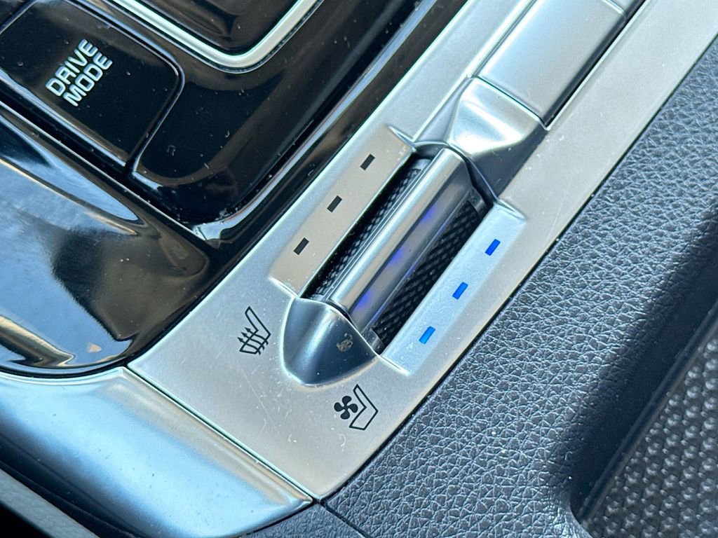 Used 2022 Kia Carnival SX image 20