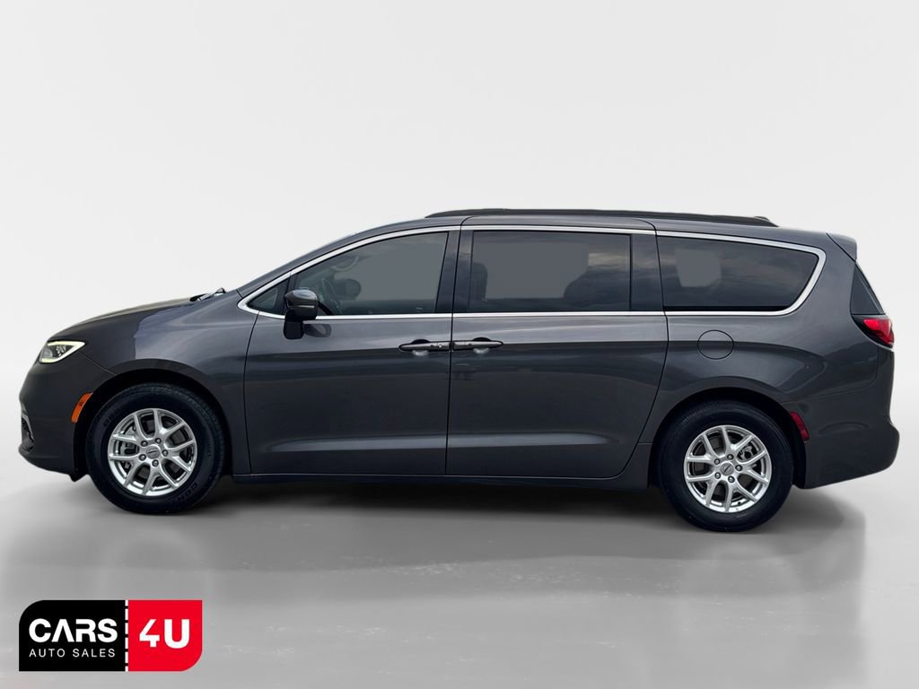 Used 2022 Chrysler Pacifica Touring-L image 4
