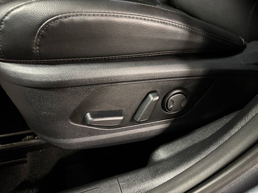 Certified 2023 Kia Sportage EX image 13