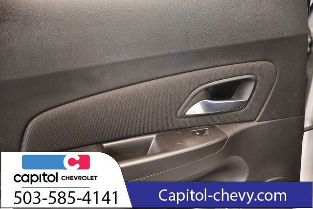 Used 2016 Chevrolet Cruze LT w/ Technology Package image 27