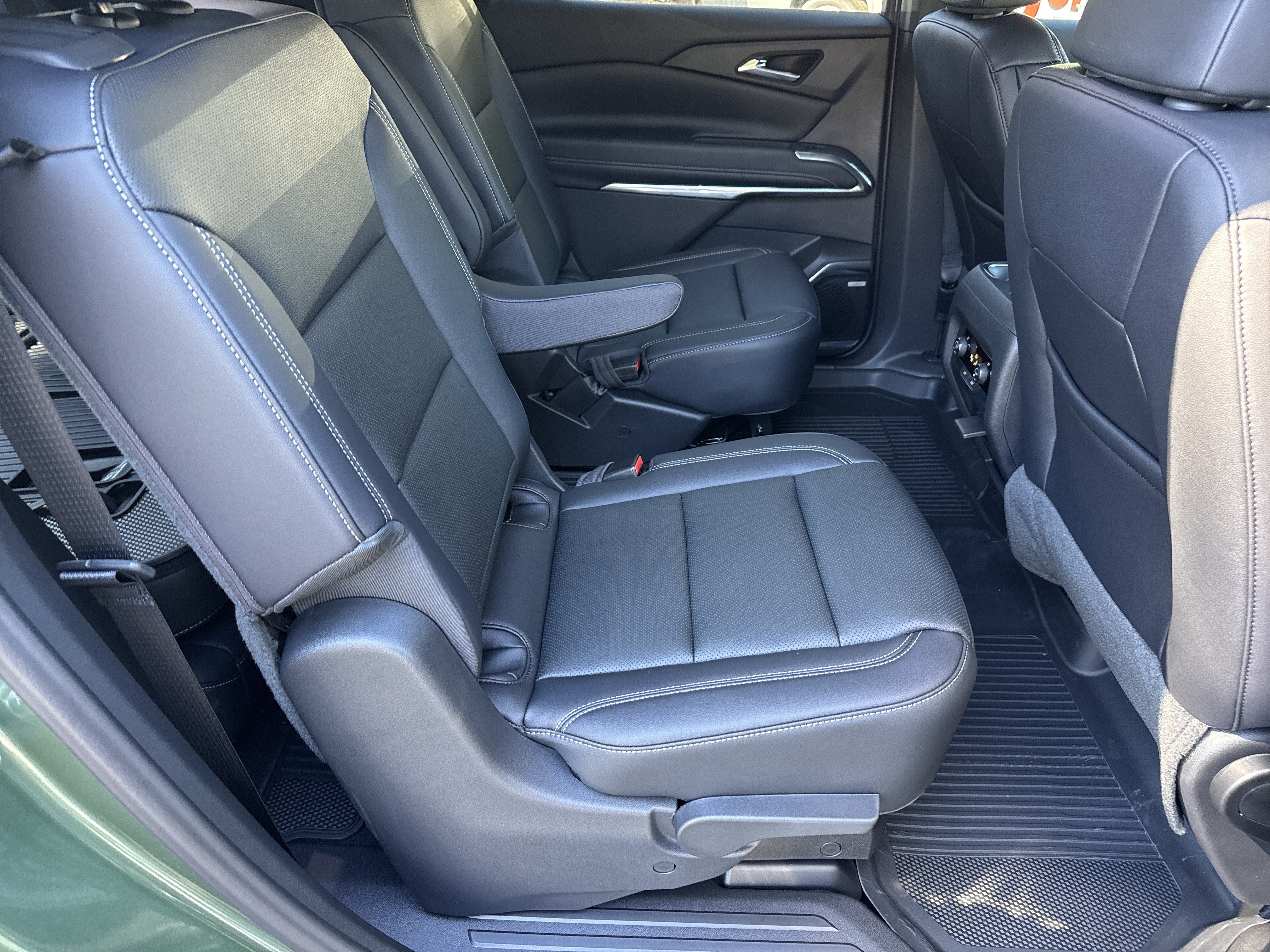 New 2027 Chevrolet Traverse LT w/ Enhanced Driving Package FWD image 15
