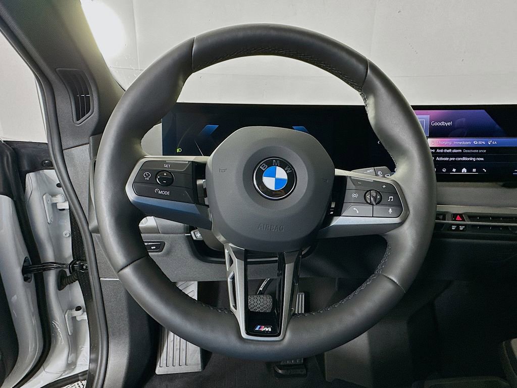 Used 2025 BMW iX xDrive50 image 11