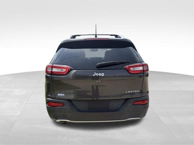 Used 2016 Jeep Cherokee Limited FWD image 13