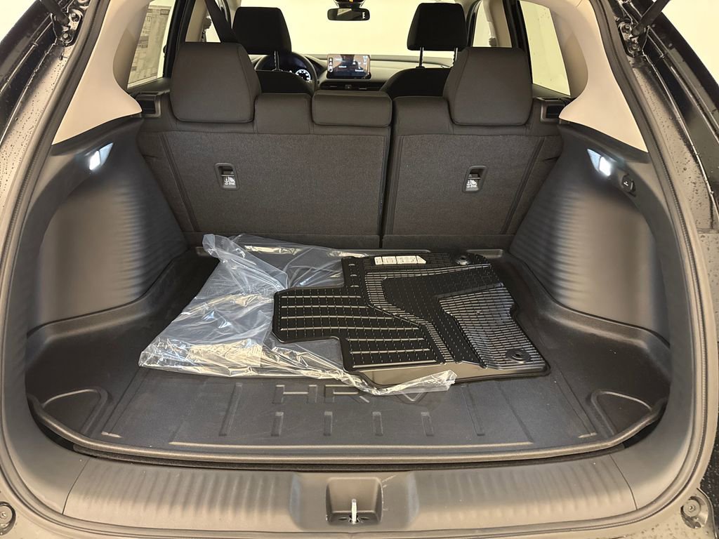 New 2026 Honda HR-V LX image 12