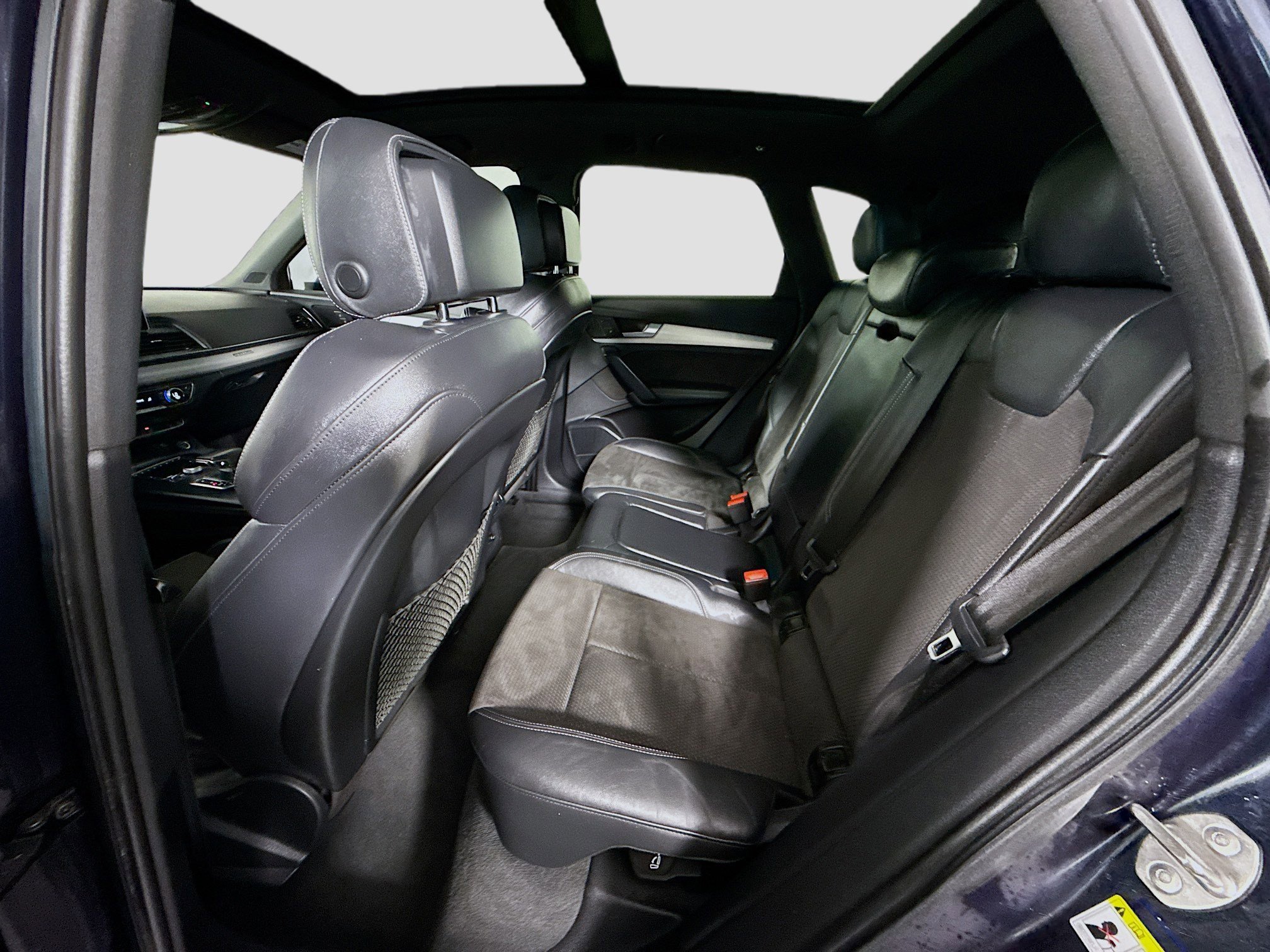 Used 2020 Audi SQ5 Premium Plus w/ Premium Plus Package image 25