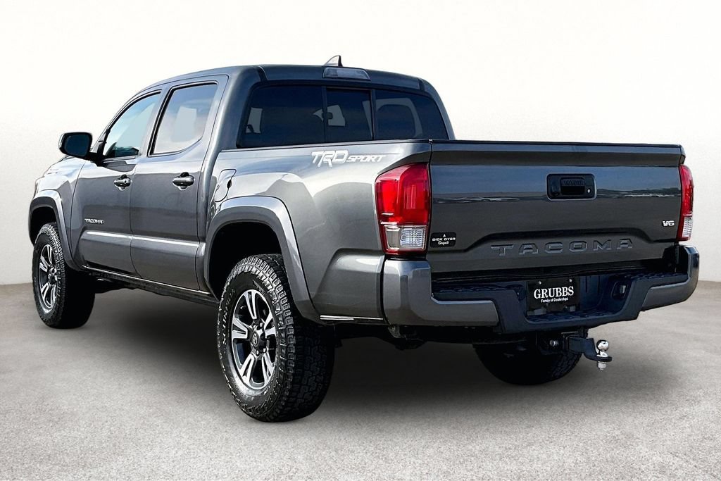 Used 2016 Toyota Tacoma TRD Sport w/ Towing Package RWD image 15