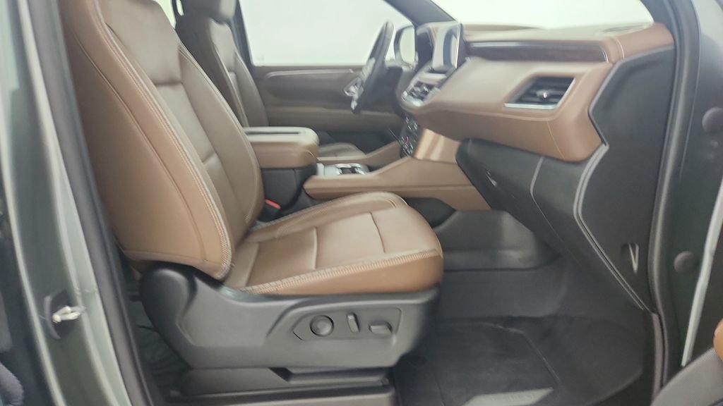 Certified 2023 Chevrolet Tahoe High Country AWD/4WD image 33