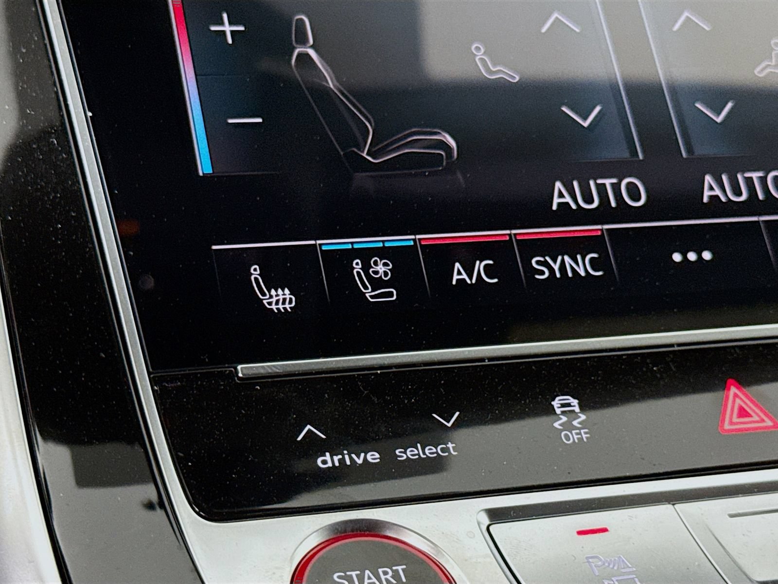 New 2025 Audi RS Q8 performance AWD/4WD image 20