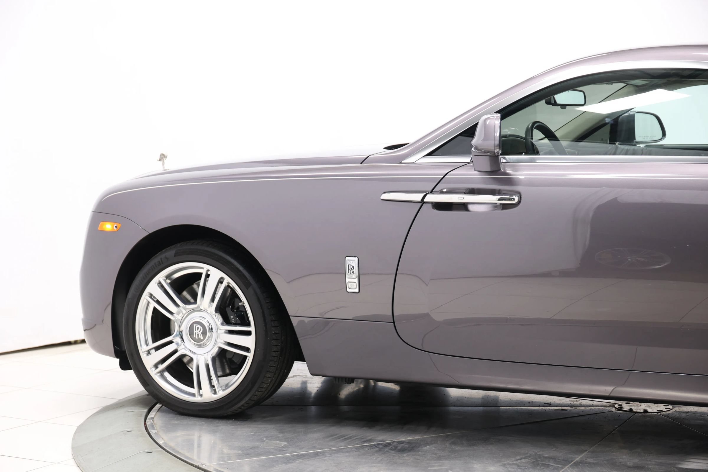 Used 2017 Rolls-Royce Wraith RWD image 11