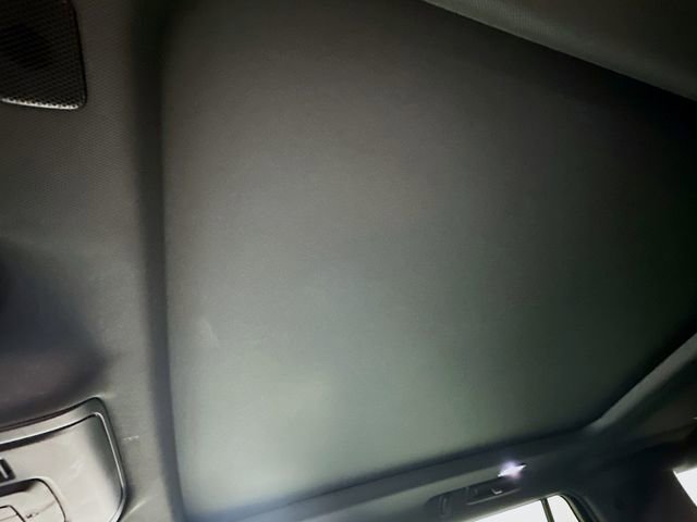 Certified 2022 GMC Yukon SLT w/ SLT Luxury Package image 22