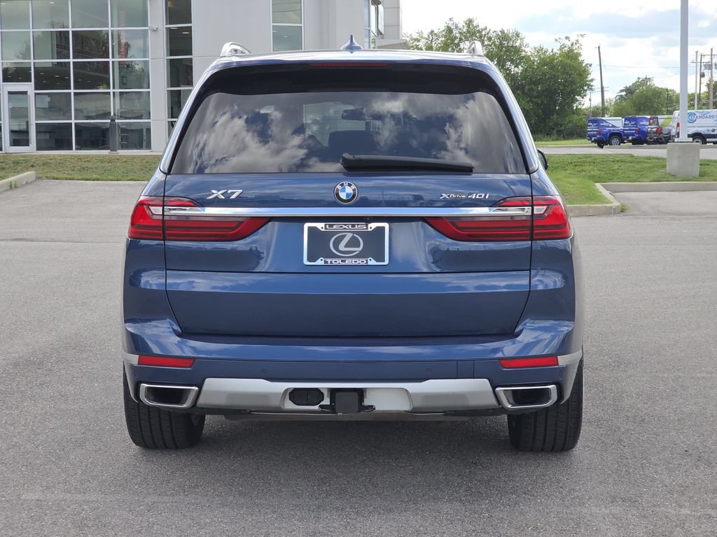 Used 2022 BMW X7 xDrive40i w/ Premium Package AWD/4WD image 11