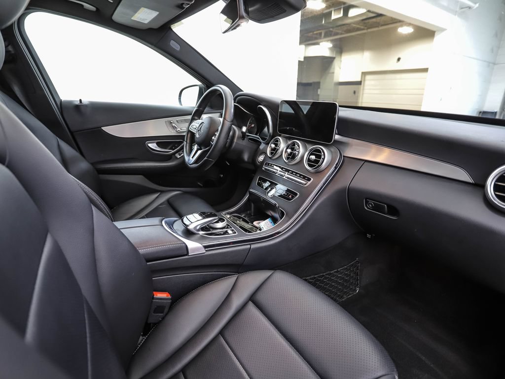Used 2019 Mercedes-Benz C 300 4MATIC Sedan image 30