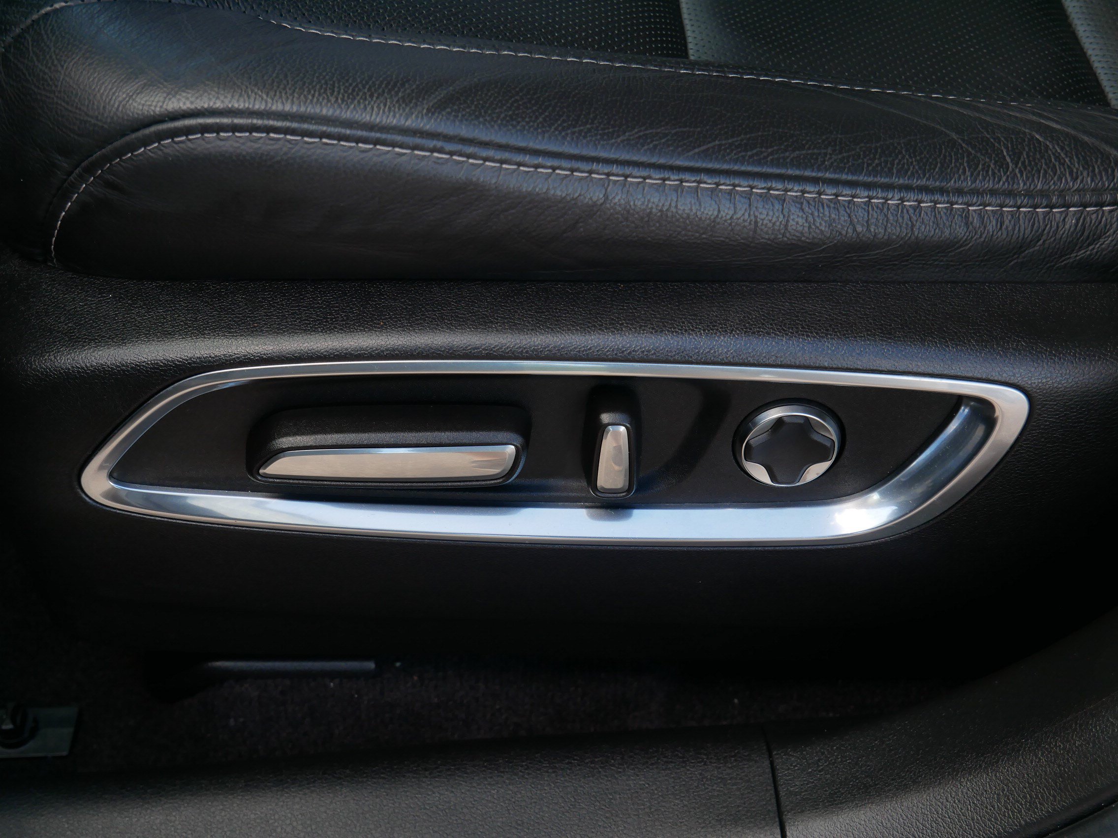 Used 2020 Acura MDX SH-AWD w/ Technology Package image 19