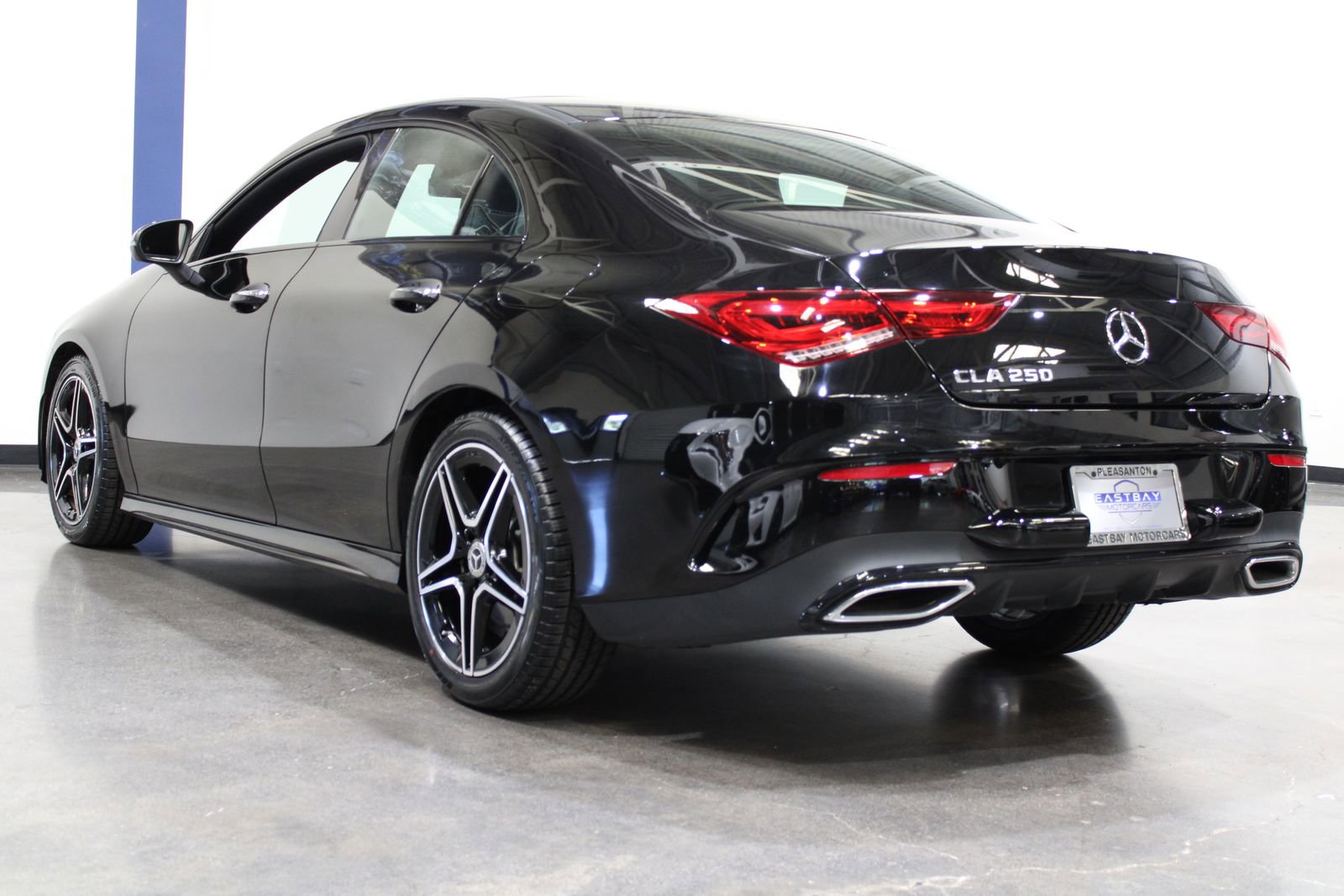 Used 2021 Mercedes-Benz CLA 250 image 9