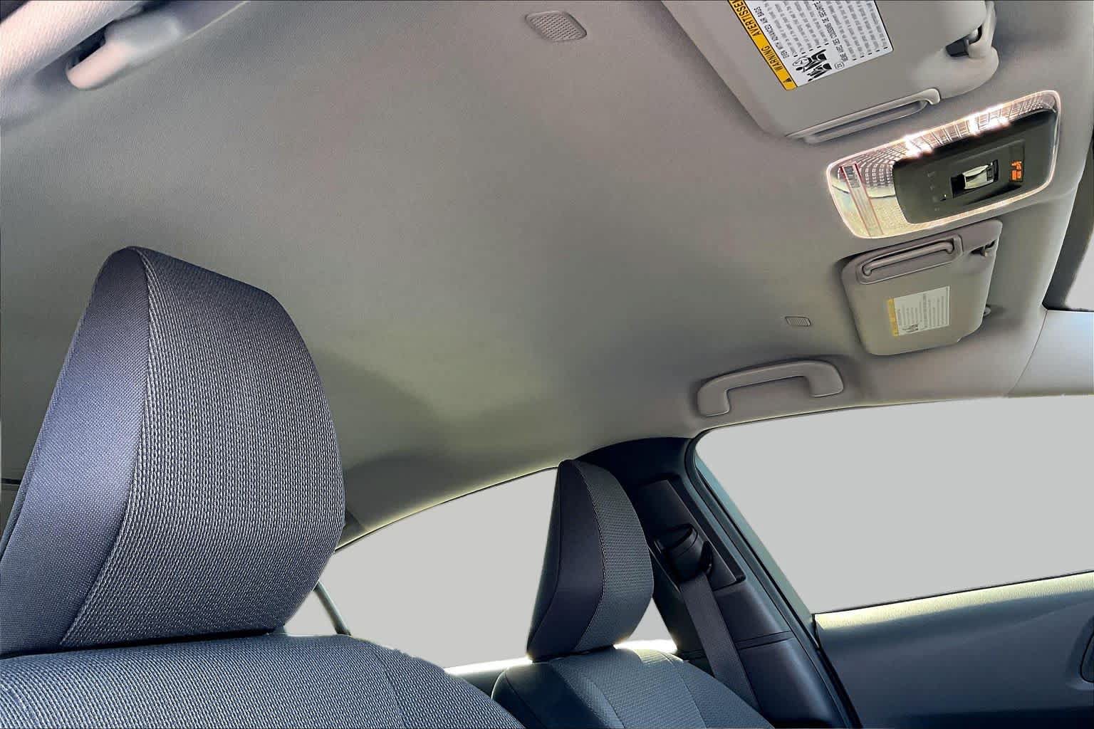 Certified 2025 Toyota Prius LE FWD image 13