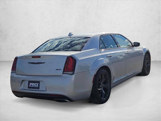 Used 2021 Chrysler 300 Touring w/ Sport Appearance Package image 6
