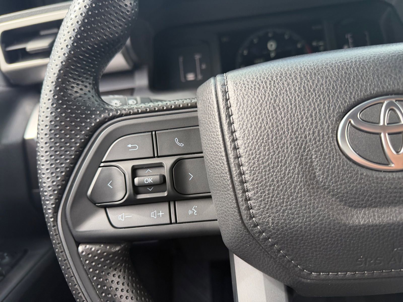 Certified 2025 Toyota Tacoma SR5 RWD image 20