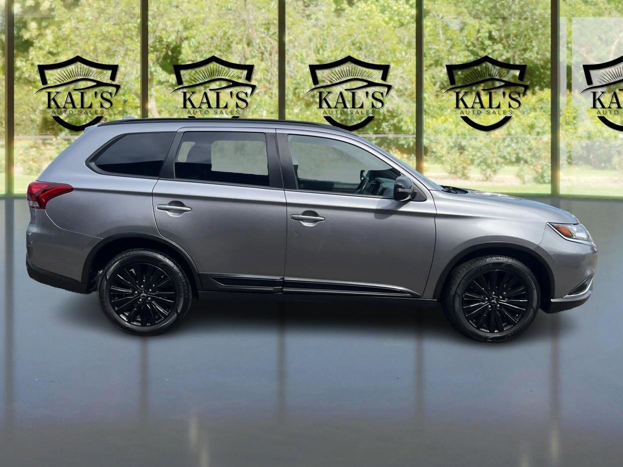 Used 2020 Mitsubishi Outlander LE AWD/4WD image 4