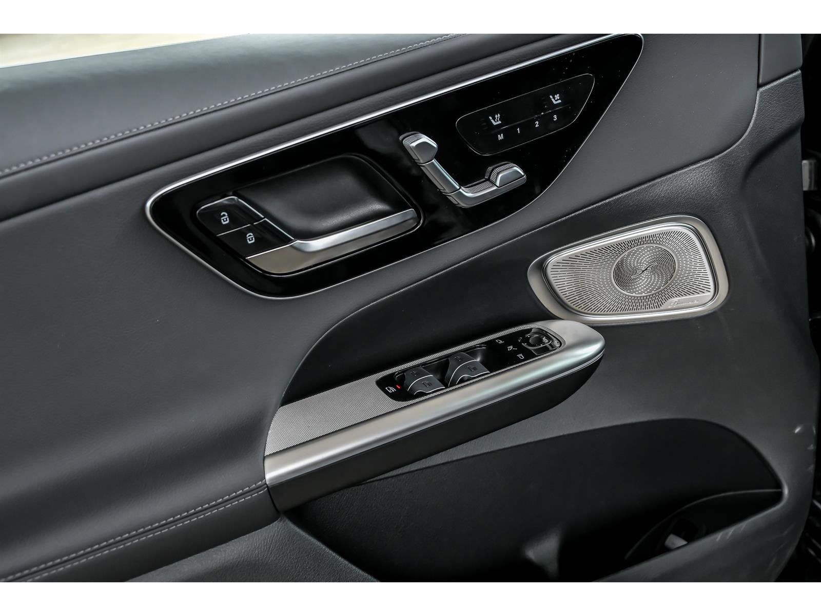 Certified 2026 Mercedes-Benz GLC 300 4MATIC image 9