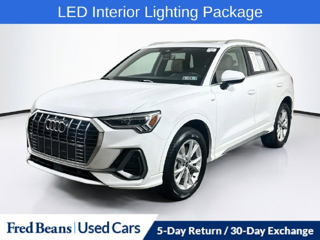 Used 2025 Audi Q3 2.0T Premium w/ Convenience Package AWD/4WD image 3