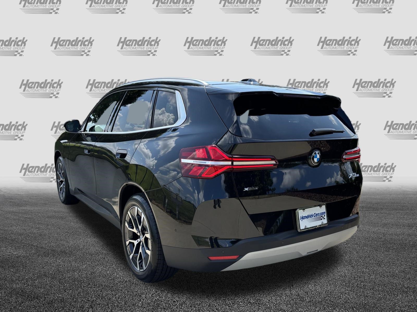 Certified 2025 BMW X3 xDrive30i w/ Premium Package AWD/4WD image 8
