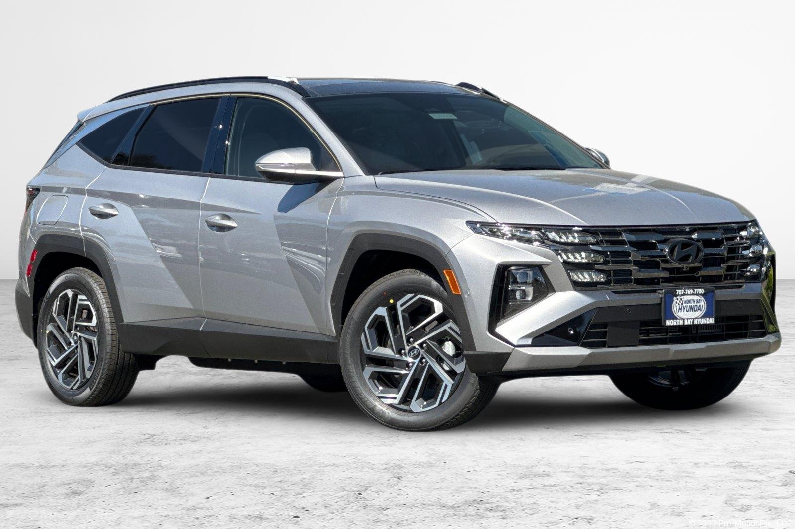New 2026 Hyundai Tucson Limited AWD/4WD image 1