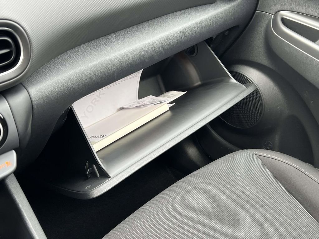 Used 2023 Hyundai Kona SEL w/ Convenience Package image 40