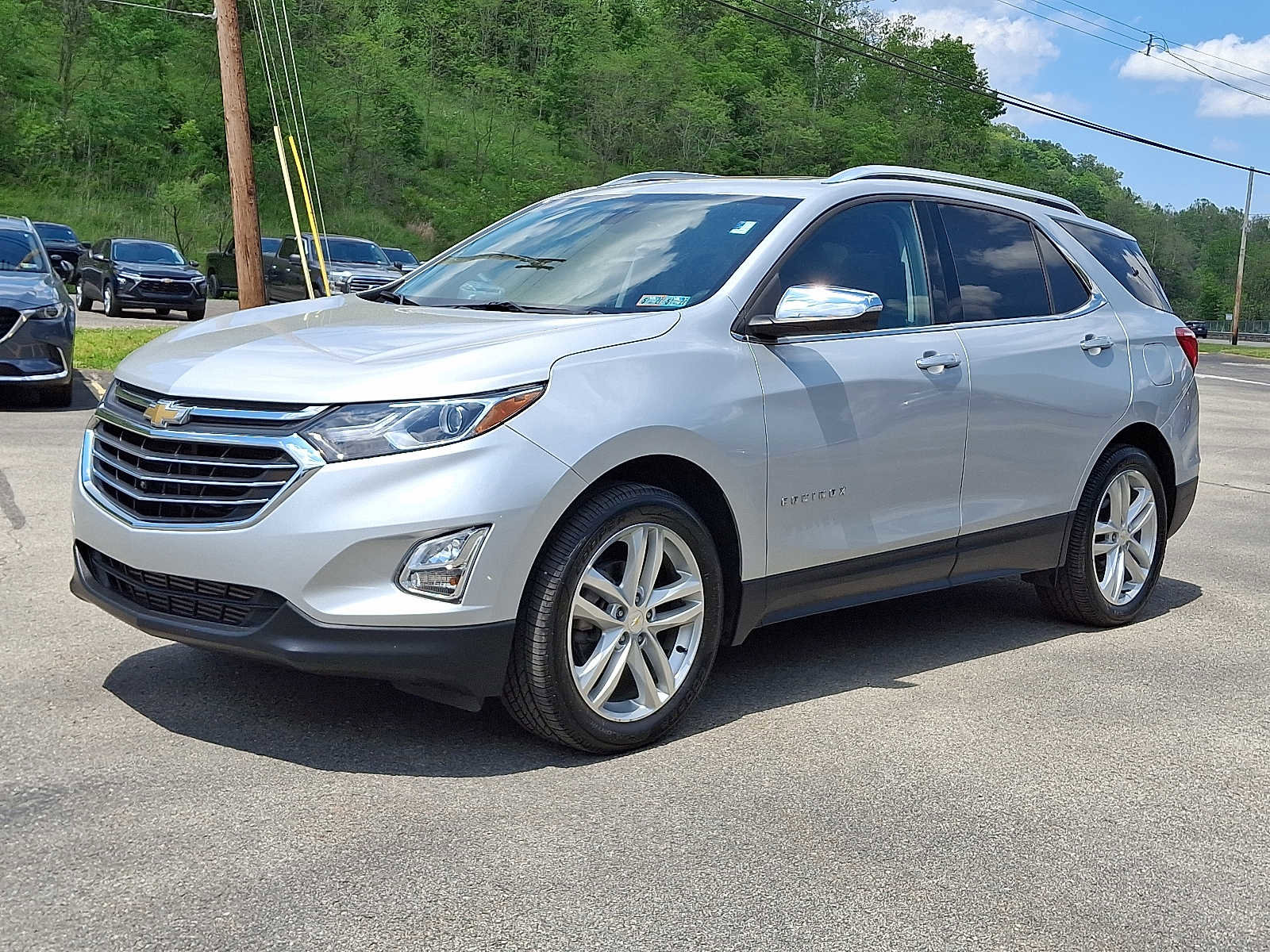 Used 2018 Chevrolet Equinox Premier AWD/4WD image 3