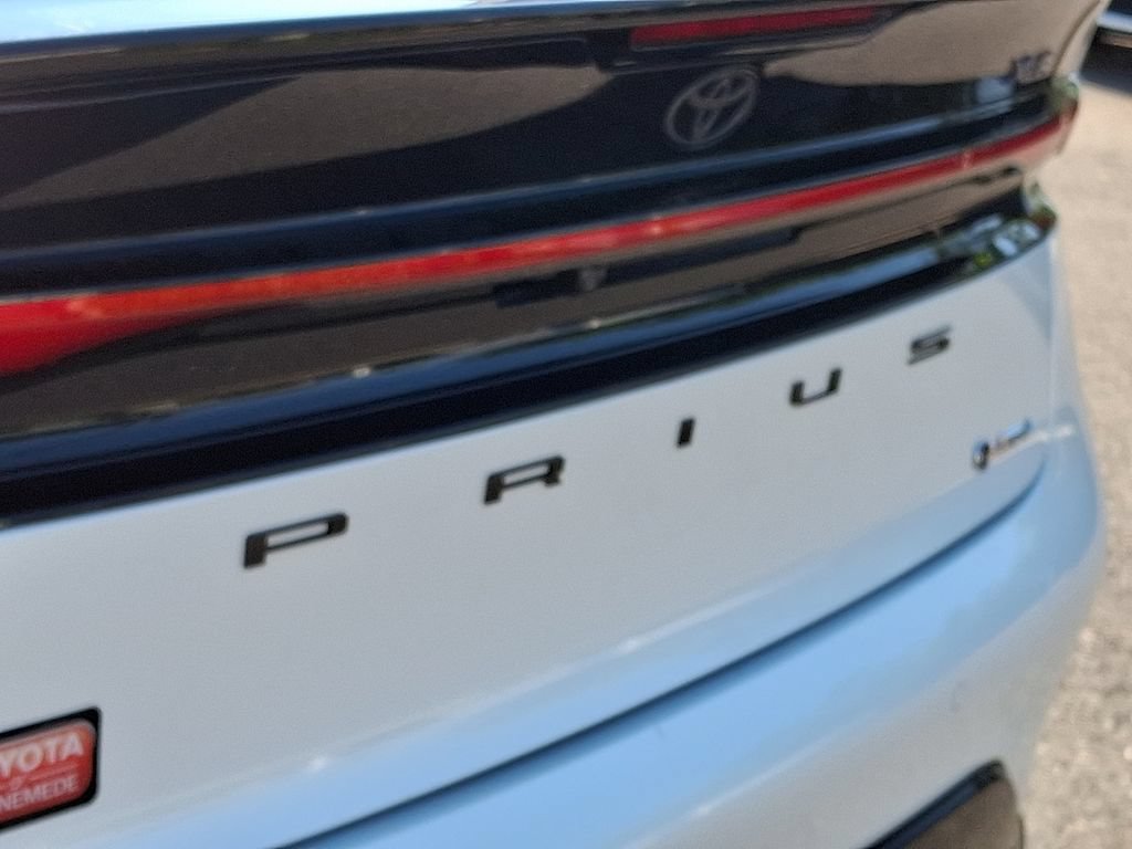Certified 2024 Toyota Prius XLE AWD/4WD image 31