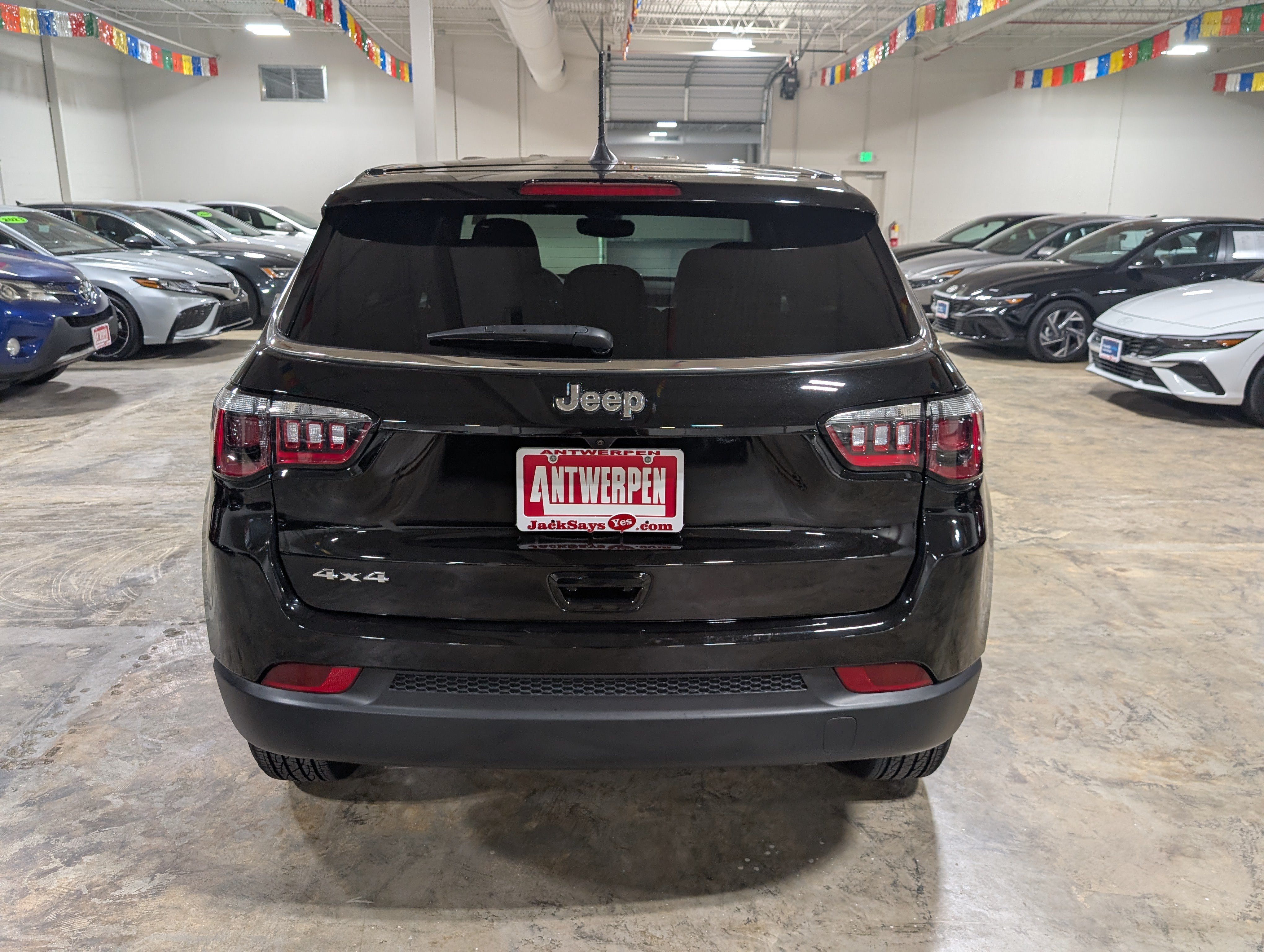 Used 2025 Jeep Compass Sport AWD/4WD image 4