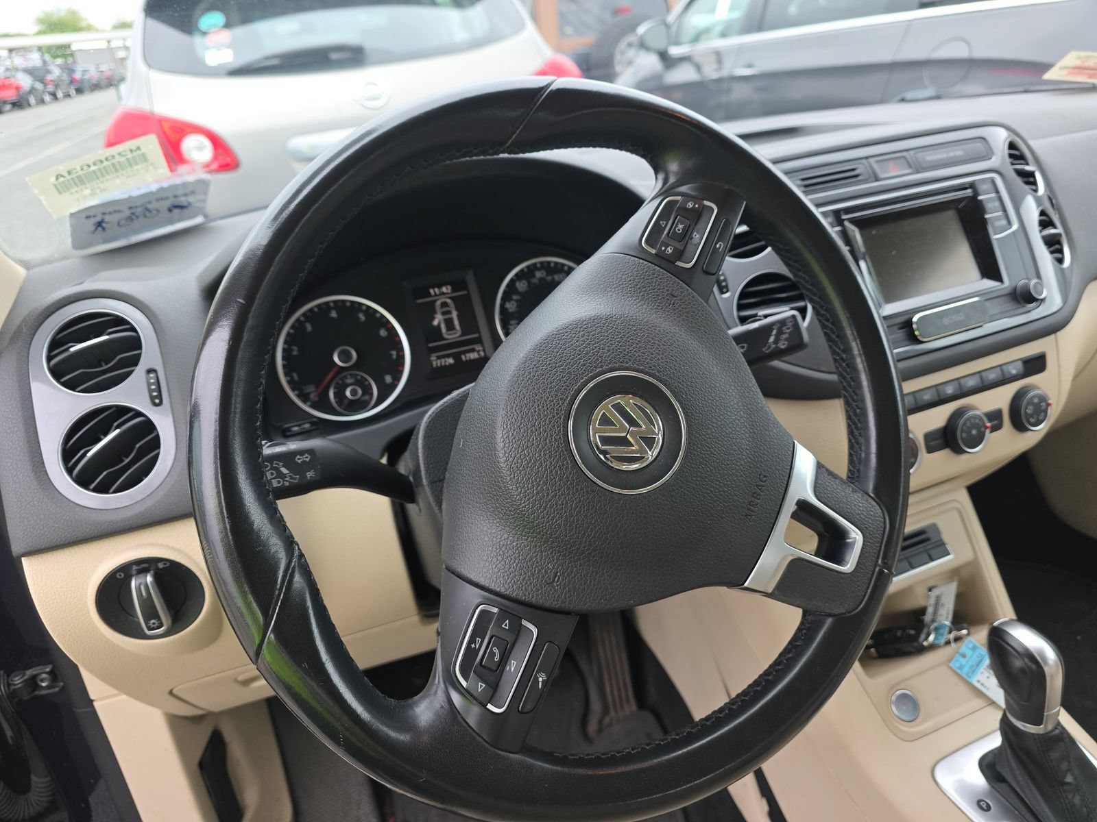 Used 2016 Volkswagen Tiguan S FWD image 6