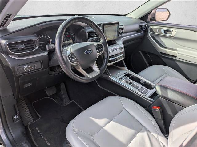Used 2021 Ford Explorer XLT w/ Equipment Group 202A image 9