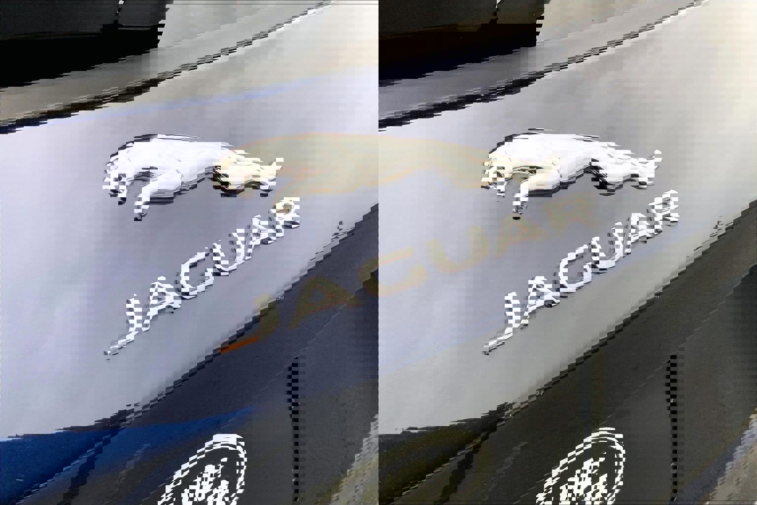 Used 2022 Jaguar F-PACE S image 9