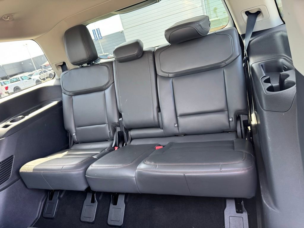 Used 2025 Ford Expedition Active AWD/4WD image 10